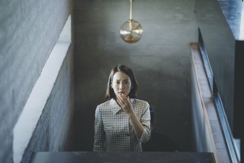 Park Yeon-kyo (Yeo-jeong Jo) is a young, wealthy housewife who hires a poor young man to tutor her daughter and sets in motion a horrific series of events in Bong Joon-Ho Bong’s highly acclaimed Parasite.