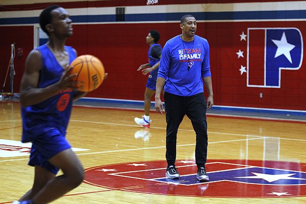Little Rock Parkview basketball coach Scotty Thurman watches his players during the Patriots' practice on Wednesday, Nov. 13, 2019, at Parkview High School.
Little Rock Parkview basketball coach Scotty Thurman watches his players during the Patriots' practice on Wednesday, Nov. 13, 2019, at Parkview High School.