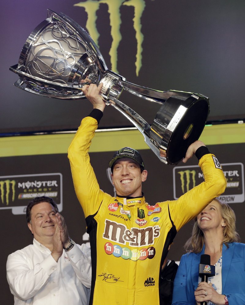Kyle Busch leads Gibbs trio to win 2nd NASCAR championship