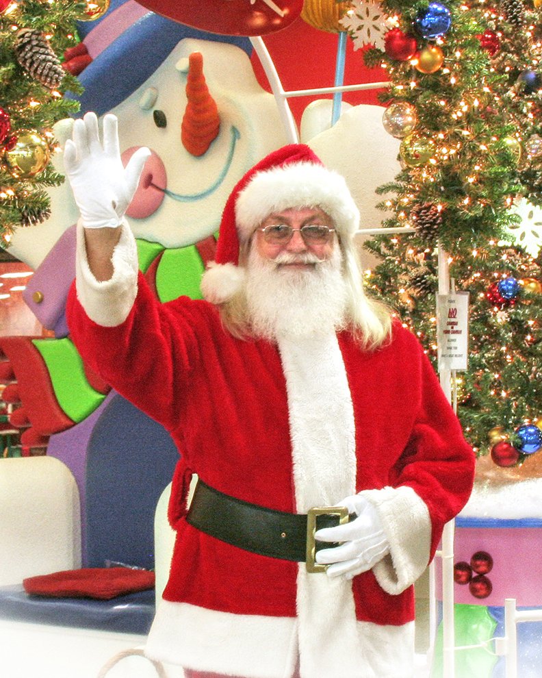 The Photo Finishers is bringing Santa Claus back to Hot Springs Mall. - Submitted photo