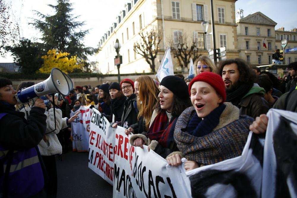 French union activists march on sixth day of retirement reform protests