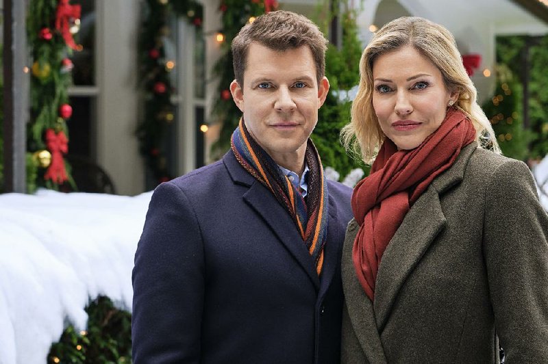 It’s Beginning to Look a Lot Like Christmas: Eric Mabius and Tricia Helfer play childhood rivals in Hallmark movie.