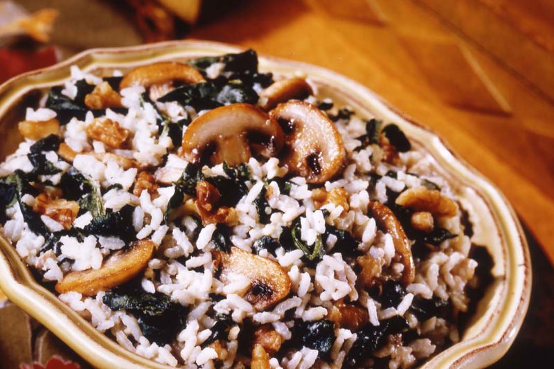 Walnut Rice With Cream Cheese, Mushrooms and Spinach
(Courtesy of USA Rice)