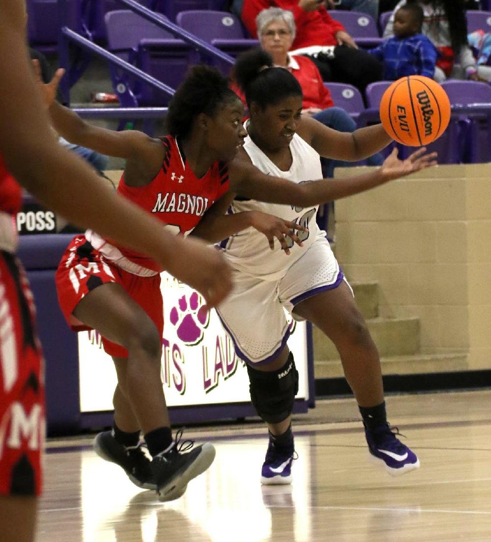 EHS, Smackover varsity girls, boys basketball games