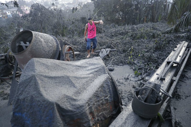 Lava Gushes From Philippine Volcano As Ash Spreads To Manila | The ...