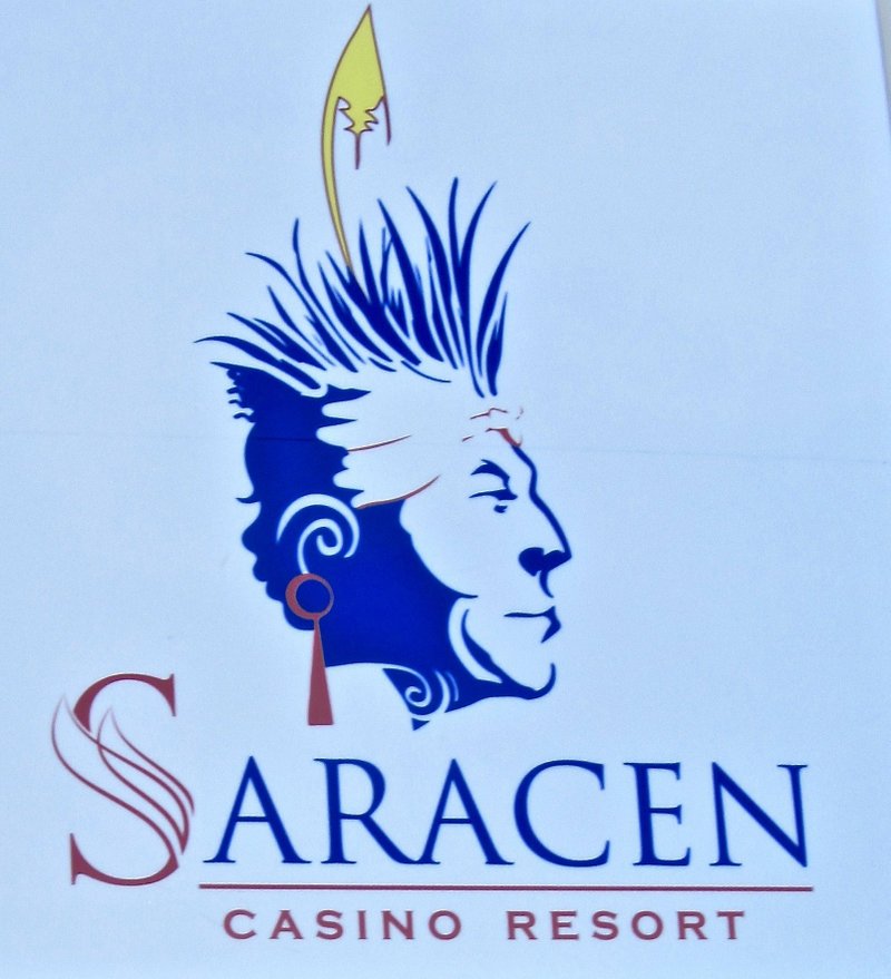 A stylized Chief Saracen is depicted on the facade of Saracen Casino Resorts slot-machine building.
(Special to the Democrat-Gazette/Marcia Schnedler)