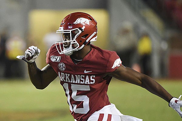 WholeHogSports - Morris looking to transfer from Arkansas for final season