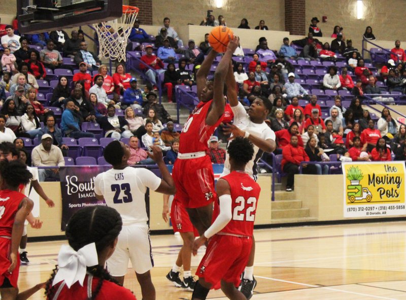 A Banner-News file photo shows Magnolia's Derrian Ford (20) going up for a dunk against El Dorado during the 2020 season. 