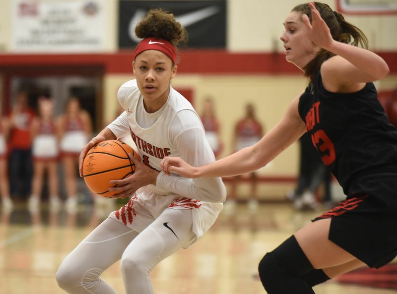 Fort Smith Northside's Jersey Wolfenbarger (4) drives to the lane Tuesday, Jan. 28, 2020, against Cabot during the first half in Kaundart-Grizzly Fieldhouse at Northside High School in Fort Smith. Visit nwaonline.com/prepbball/ for a gallery of photographs from the game and nwadg.com/photos for today's photo galleries. (NWA Democrat-Gazette/David Gottschalk)