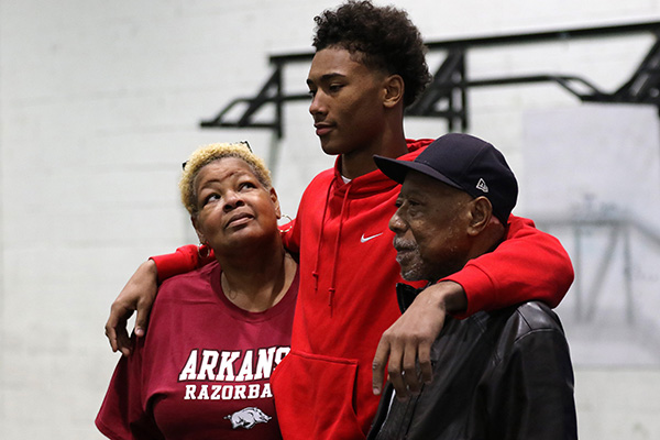 Wholehogsports Wallace Achieves Dream With Grandparents Support