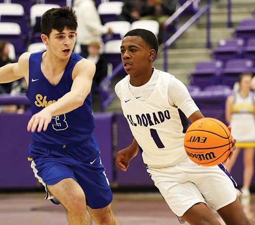 Siandhara Bonnet/News-Times El Dorado's Isaiah Ramey looks for an opening during the Wildcats’ contest against Sheridan at Wildcat Arena earlier this season. The Wildcats take on J.A. Fair in a 5A South clash tonight on the road.