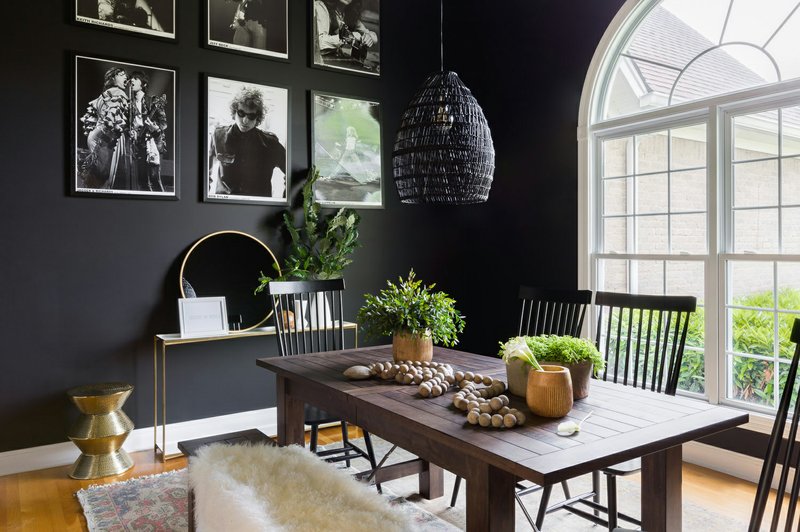 "Whether sleek and modern or rustic farmhouse, black paint and decor offers a sophisticated air to many different looks," says Braina Nix, who designed this black dining space.
(Courtesy Alyssa Rosenheck/via The Washington Post) story.lead_photo.caption
