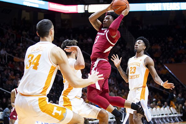 Arkansas guard Desi Sills (3) attempts a shot during an NCAA college basketball game against Tennessee, Tuesday, Feb. 11, 2020 in Knoxville, Tenn. (Brianna Paciorka/Knoxville News Sentinel via AP)


