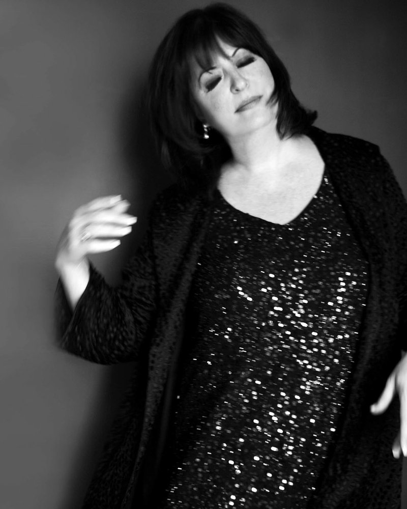 "...Superbly intelligent, singularly creative pop-jazz stylist who can stand shoulder to shoulder with the likes of Streisand, Ronstadt, Shirley Horn and Dianne Reeves," Christopher Loudon of JazzTimes writes of Ann Hampton Callaway. (Courtesy Photo)
