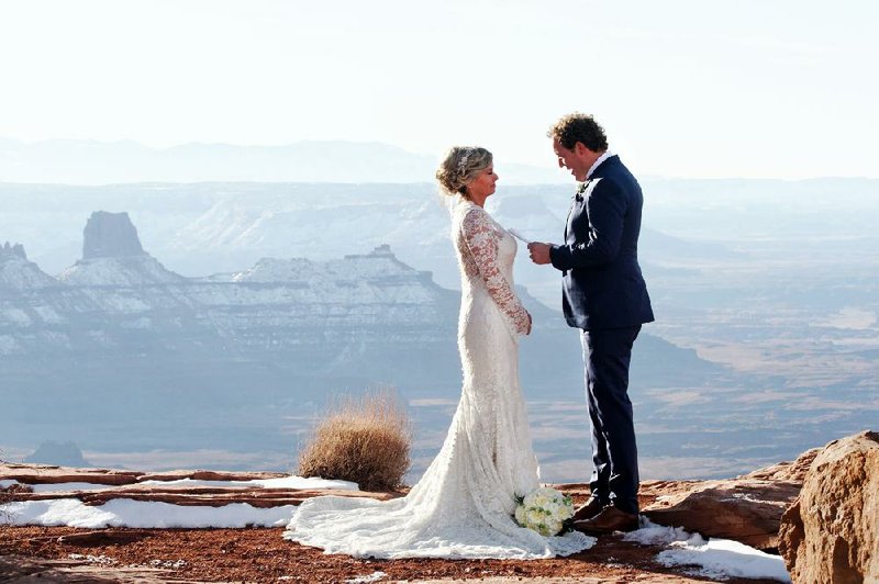 Hailey Moore and Kristopher Hansen could have invited thousands to their enormous wedding site at Dead Horse Point in Moab, Utah, on Jan. 31, but they had no guests.
(The New York Times/Barton Glasser)