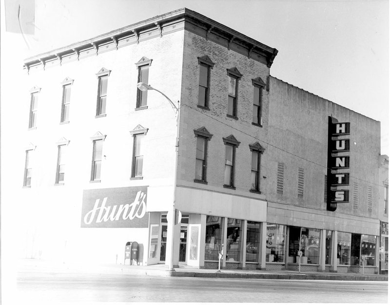 Hunt's Department Store remodeled the building in 1964 and occupied all of the ground floor except for Townzen's Barber Shop, which faced First Street. The upper two floors were vacant and remained vacant until the present. (Courtesy Photo/Bob Balch)