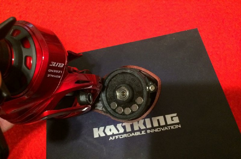 The KastKing Royale Legend Elite has an advanced magnetic braking system that compares with the friction-controlled brake on the older Shimano Curado 201G7. Both are excellent baitcasting reels.
(Arkansas Democrat-Gazette/Bryan Hendricks)