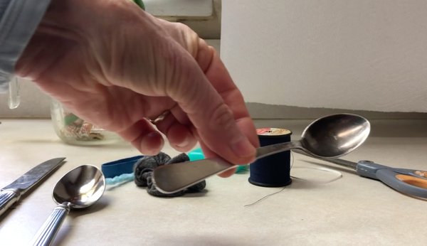 Forks And Spoons That Say Clunk Can Also Ring Like Chimes