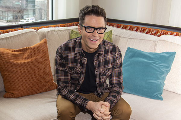 Bobby Bones to receive honorary doctorate from UA - Vimarsana News