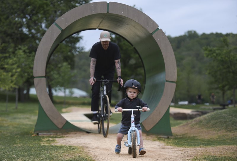 PHOTO GALLERY Artifact hunting bike park outdoor service