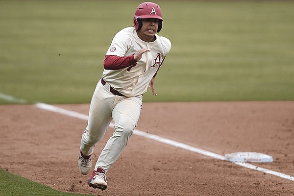 WholeHogSports - 3 Razorback baseball players to transfer