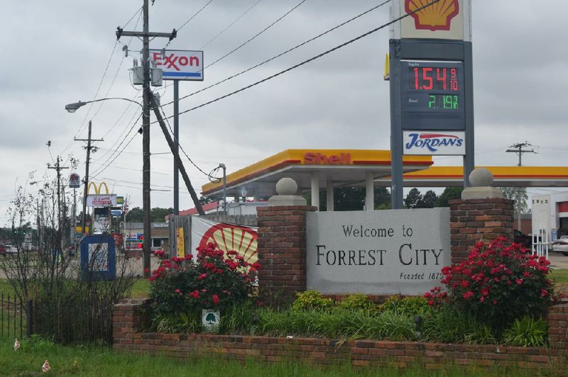 A coronavirus outbreak in the Forrest City federal prison has created a sense of unease in the nearby community.
(Arkansas Democrat-Gazette/Joe Flaherty)