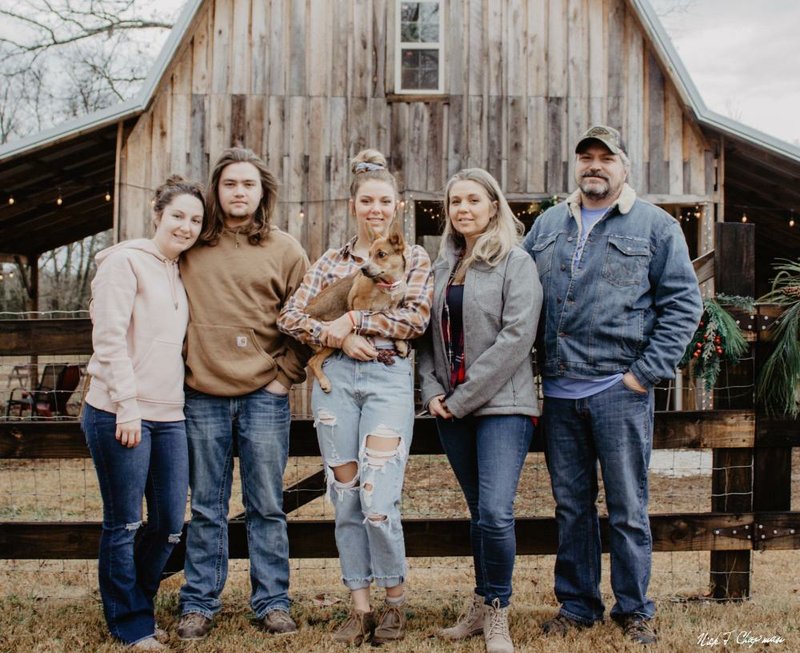 Madison Kelley, Jeremy Baker, Valley Springs High School graduate Shelby Fay Jones with Jennifer and Joe Jones 