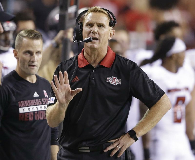 Arkansas State Coach Blake Anderson’s contract was given a three-year extension through 2023 and restructured, the school announced Friday. Anderson is 47-29 overall and has won two conference titles in his six years directing the Red Wolves.
(AP file photo)