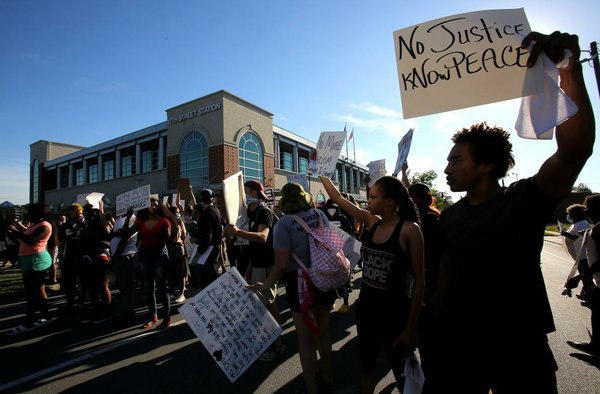 Protests Return To State Capitol Northwest Arkansas Democrat Gazette