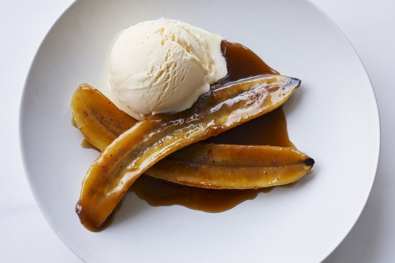Bananas Foster
(The New York Times/Con Poulos)