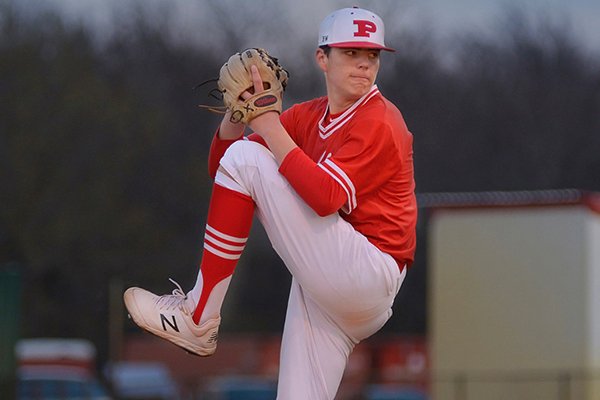 Pottsboro (Texas) pitcher Barrett Kent is shown during a 2020 game. Kent, a class of 2023 recruit, has committed to play at Arkansas.