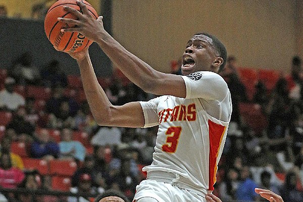 Jacksonville point guard Davonte Davis, who has signed to play at Arkansas, averaged 21 points, 10 rebounds, 8 assists and 3 steals per game this season. He also had seven triple-doubles. 