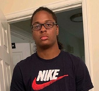 2022 DB Cameron Epps.