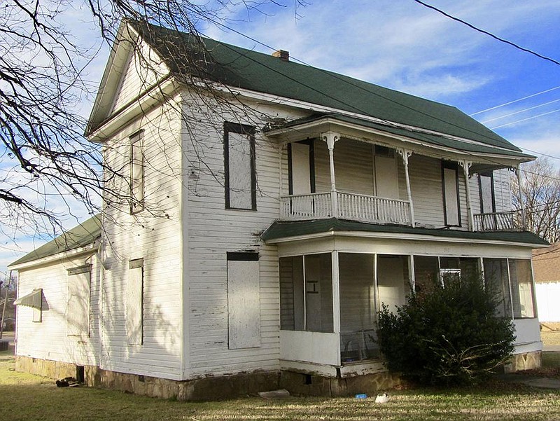 This building once housed the Latimore Tourist Home in Russellville. It is on the National Register of Historic Places and was one of the places where Blacks could stay during the Jim Crow era in the South.
(Special to the Democrat-Gazette/Marcia Schnedler)