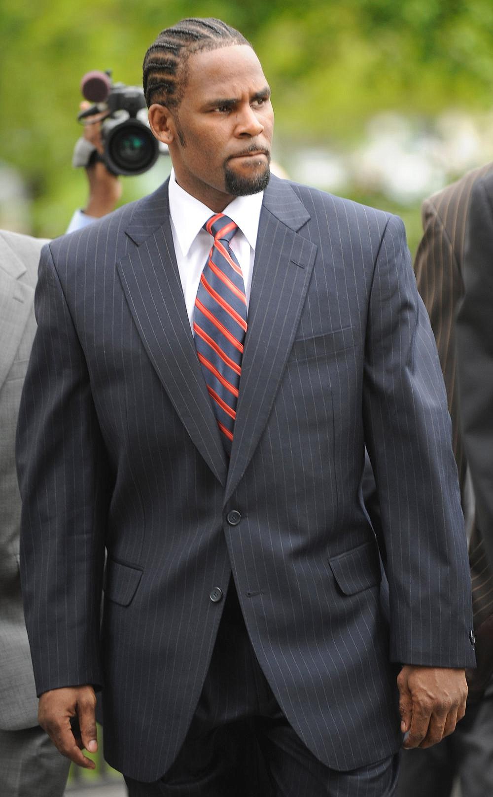 R&B musician R. Kelly is shown in this Tuesday, May 20, 2008 file photo.
(AP Photo/Paul Beaty)