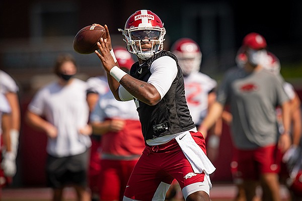 Arkansas quarterback KJ Jefferson throws a pass during practice Monday, Aug. 17, 2020, in Fayetteville. 