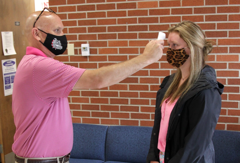 Districts navigate virtual learning