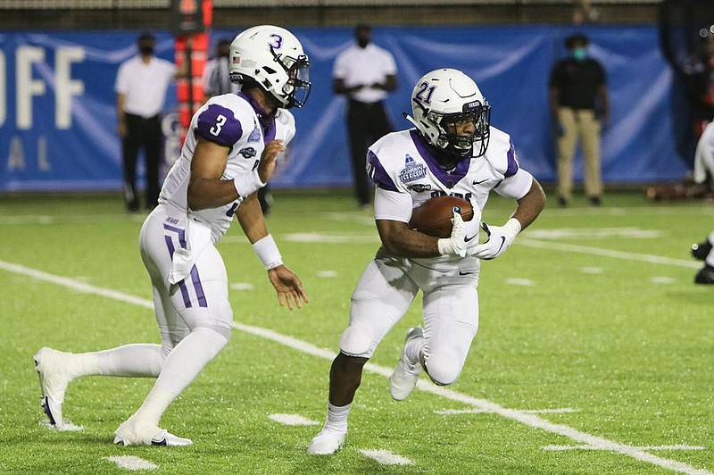 Kierre Crossley ran 12 times for 110 yards and a touchdown in Central Arkansas’ 24-17 victory over Austin Peay on Saturday. All 72 Central Arkansas players, as well as the coaches and staff, were tested Sunday for covid-19, and all of the tests came back negative on Monday. 
(Photo courtesy University of Central Arkansas) 