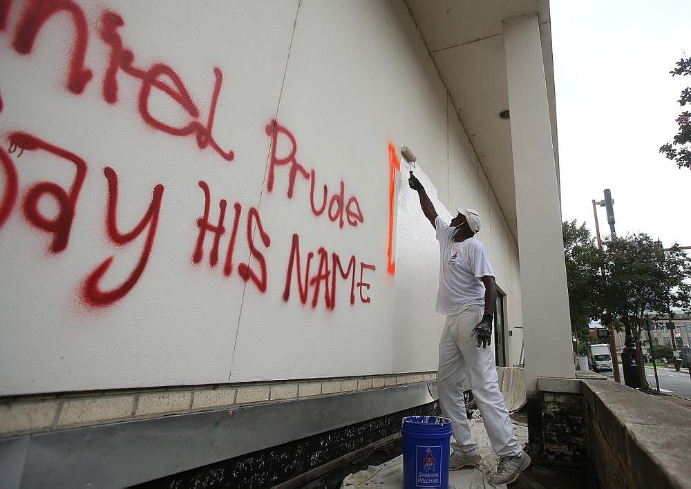 Vandals in Little Rock deface government buildings