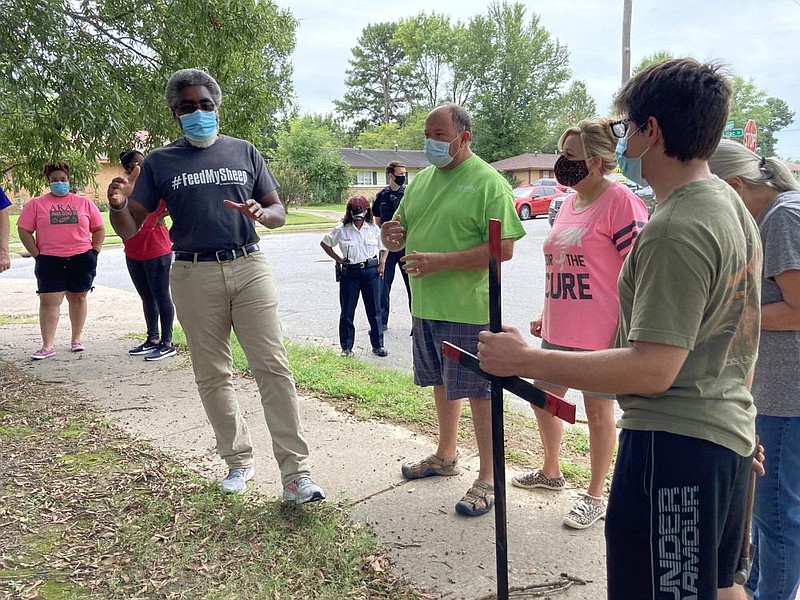 People meet to pray, reflect over killings | The Arkansas Democrat ...