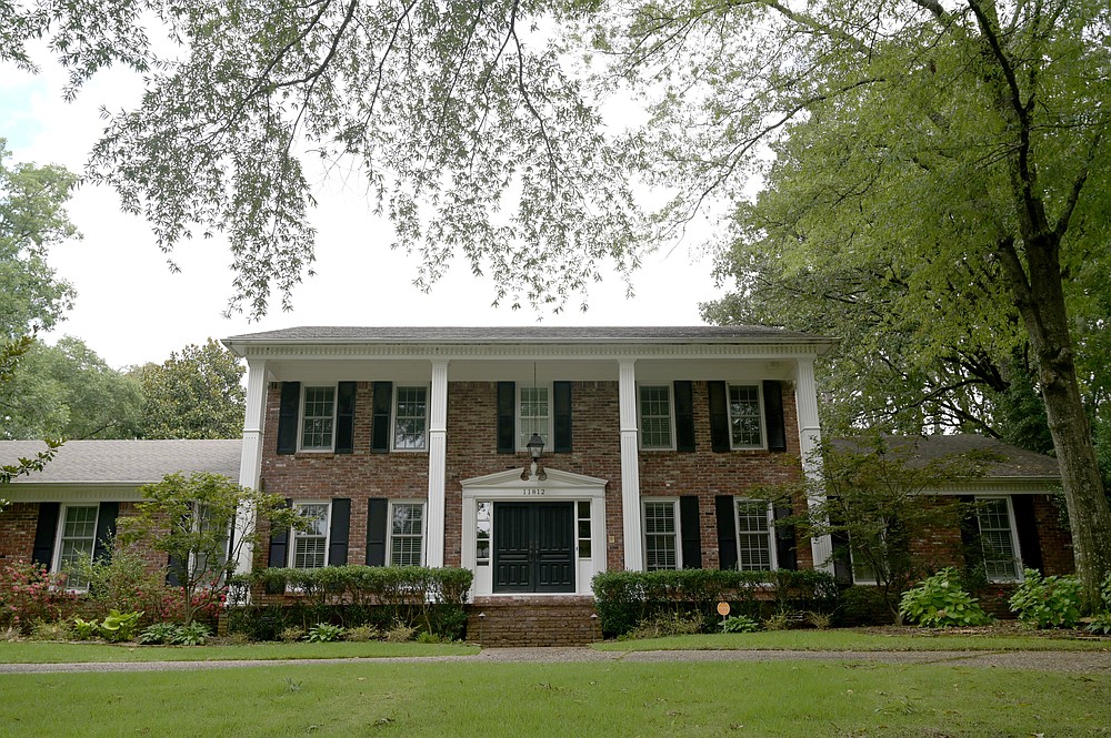 11812 Fairway Drive — Owned by Amy A. and Lance K. Burns, this house was sold to Leann M. and Vincent M. Ward and the Vincent M. Ward and Leann M. Ward Revocable Trust for $721,000.