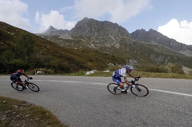 France’s Julian Alaphilippe (right) and Richard Carapaz of Ecuador ride in a breakaway during Wednesday’s 17th stage of the Tour de France between Grenoble and Meribel Col de la Loze. Miguel Angel Lopez of Columbia won the stage.
(AP/Christophe Ena)