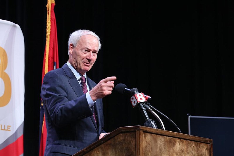 Gov. Asa Hutchinson said during a coronavirus briefing Wednesday at the University of Arkansas Community College at Batesville that Arkansans can beat a dire forecast of hundreds more deaths by following public health guidelines. More photos at arkansasonline.com/917briefing/.
(Arkansas Democrat-Gazette/Thomas Metthe)