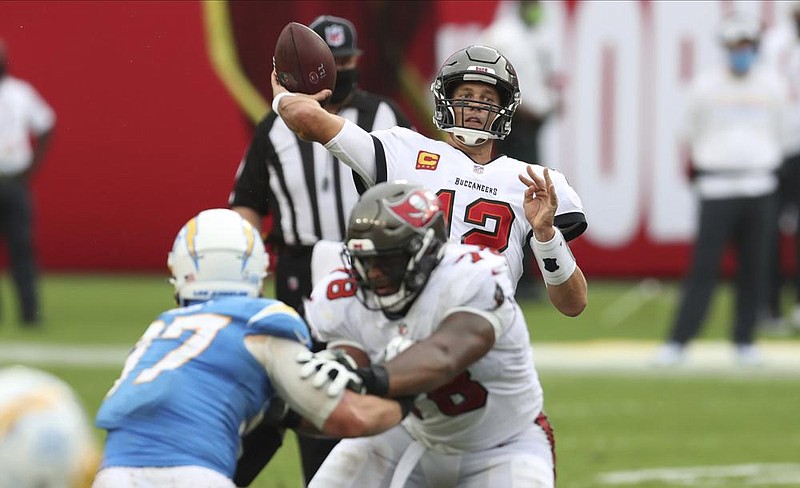 Tom Brady throws Pick Six to give Chargers early lead over Buccaneers