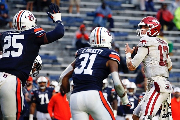 Former BYU QB Throws 40-Yard TD Pass On Perfect Drive