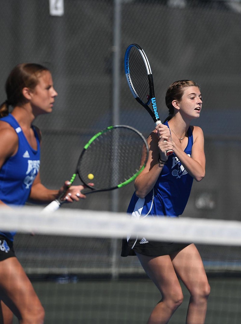 Rogers’ Jenna Kate Bohnert (right) and Grace Lueders enter today’s Class 6A state tennis tournament at Rebsamen Tennis Center in Little Rock as the defending state doubles champions. (NWA Democrat-Gazette/ J.T.Wampler) 