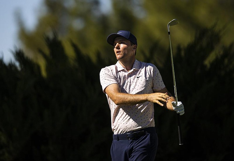 Russell Henley shot a 5-under 67 to take a three-stroke lead heading into today’s final round of the CJ Cup.
(AP/Las Vegas Review-Journal/Chase Stevens) story.lead_photo.caption