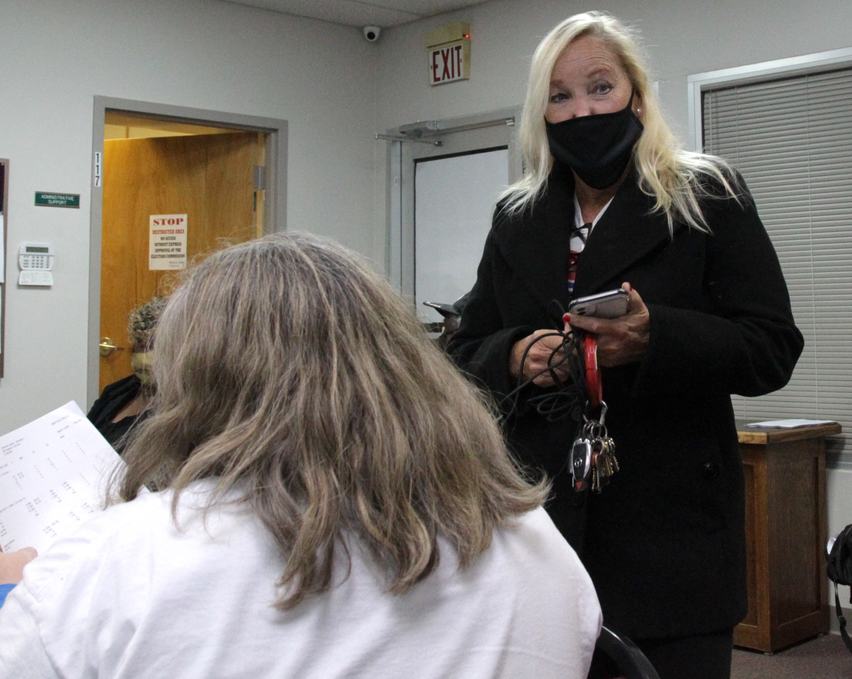 Voters pick Norton for judicial position