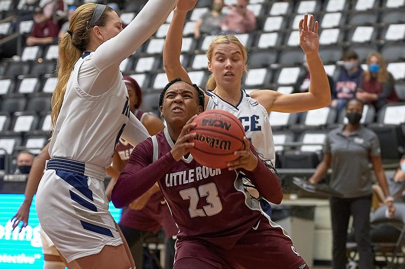 UALR’s Bre’Amber Scott led all scorers with 19 points to go with 5 rebounds and 3 assists as the Trojans opened the season with a 66-54 loss to Rice on Saturday at the Jack Stephens Center in Little Rock.
(Photo courtesy UALR athletics)