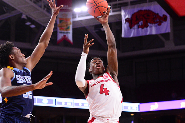 WholeHogSports - Freshman Davis gets time to shine in rout of Southern